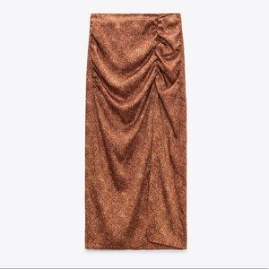 Zara satin effect printed ruched midi skirt